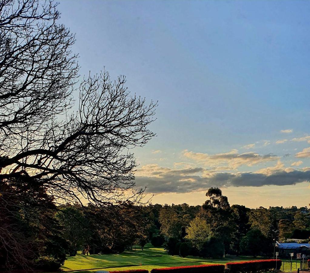 City Golf Club Motel Тувумба Экстерьер фото