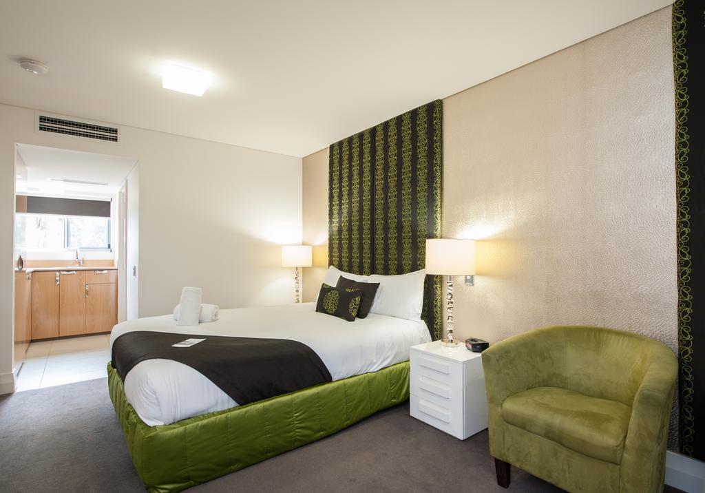 City Golf Club Motel Тувумба Экстерьер фото