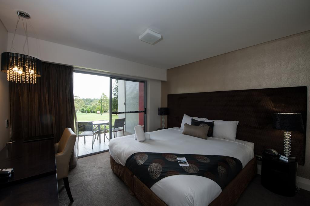 City Golf Club Motel Тувумба Экстерьер фото