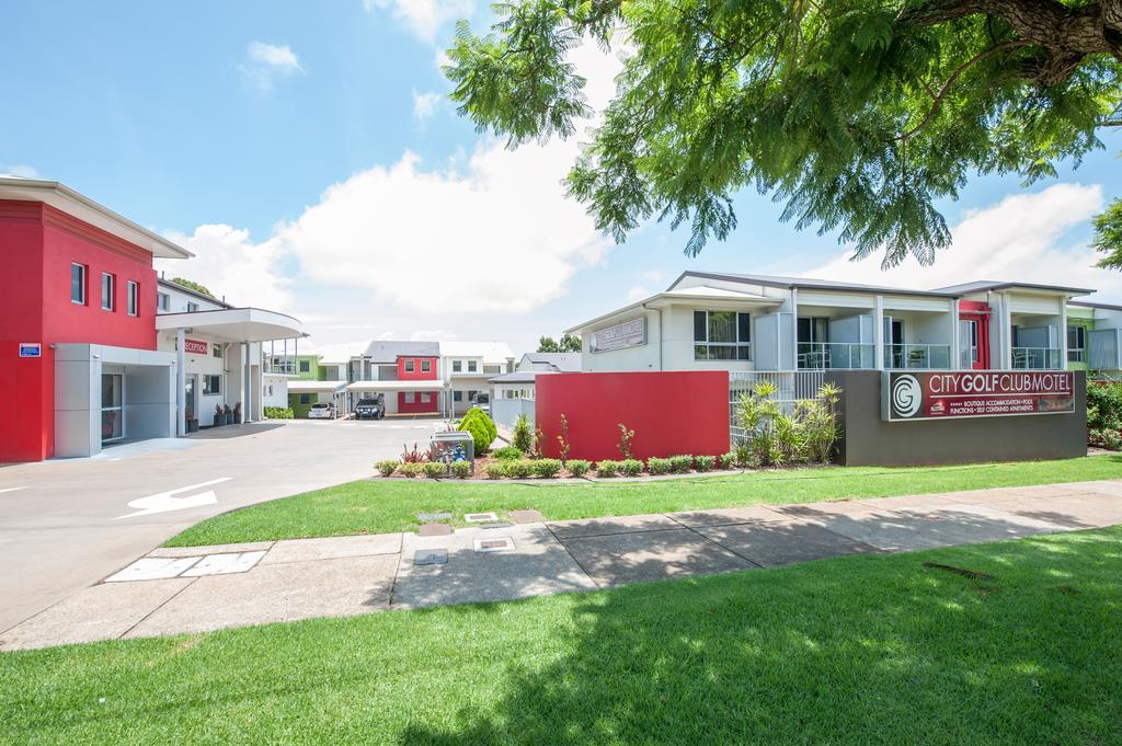 City Golf Club Motel Тувумба Экстерьер фото